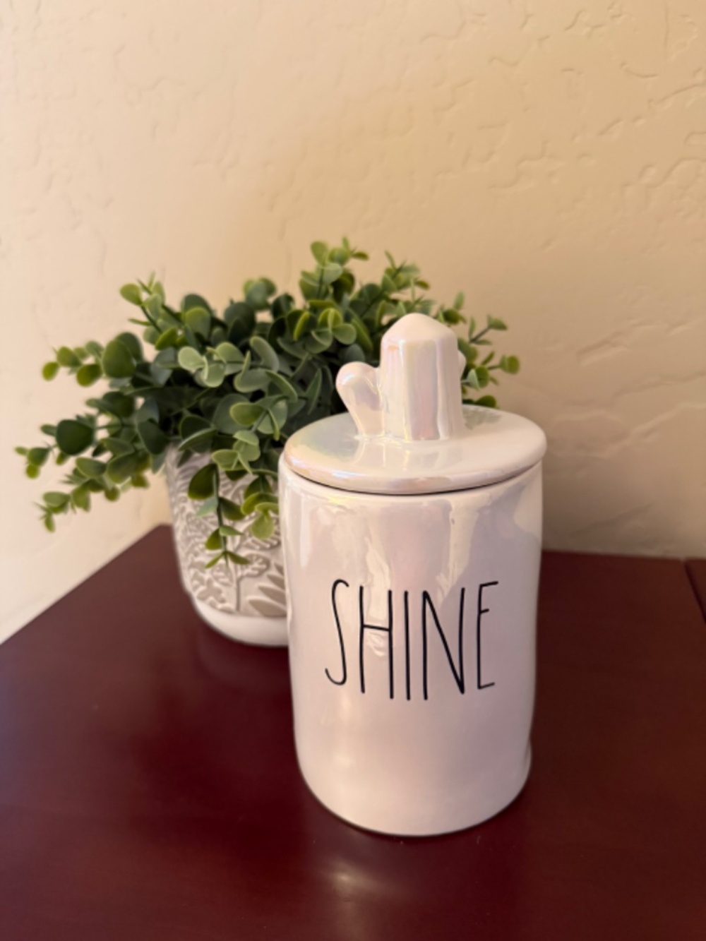 NWT - Rae Dunn "Shine" Iridescent Candle with Lid - Opal Musk Scent